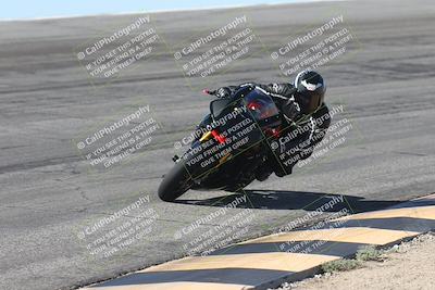 media/Oct-13-2025-Moto Forza (Mon) [[a66d839500]]/3-B Group/Session 2 (Bowl)/